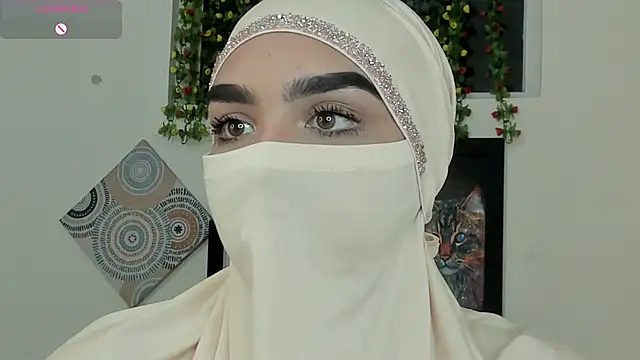 Snapshot of Maissa_Alabi chatting on October 17, 5:15 pm Maissa Alabi online show from October 17, 5:15 pm