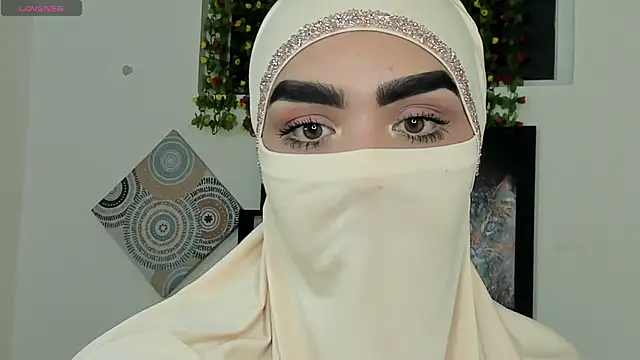 Snapshot of Maissa_Alabi chatting on October 30, 7:58 pm Maissa Alabi online show from October 30, 7:58 pm