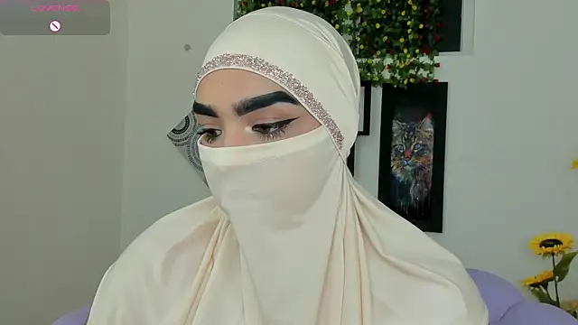 Snapshot of Maissa_Alabi chatting on November 14, 7:01 pm Maissa Alabi online show from November 14, 7:01 pm