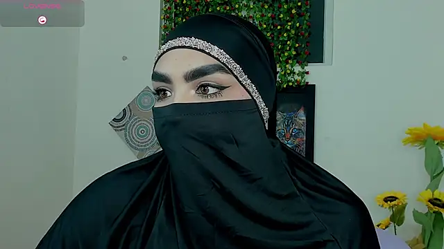 Snapshot of Maissa_Alabi chatting on November 30, 5:39 pm Maissa Alabi online show from November 30, 5:39 pm