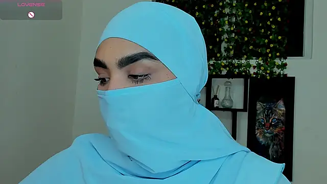 Snapshot of Maissa_Alabi chatting on December 15, 4:11 pm Maissa Alabi online show from December 15, 4:11 pm