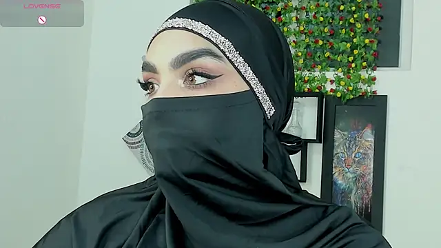 Snapshot of Maissa_Alabi chatting on December 19, 7:21 pm Maissa Alabi online show from December 19, 7:21 pm