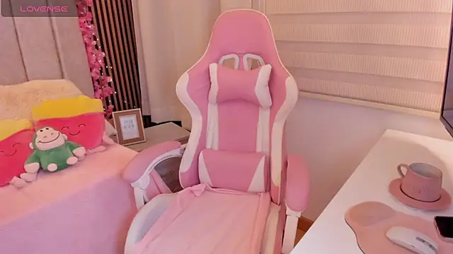 tamy xoo online show from November 14, 6:50 pm