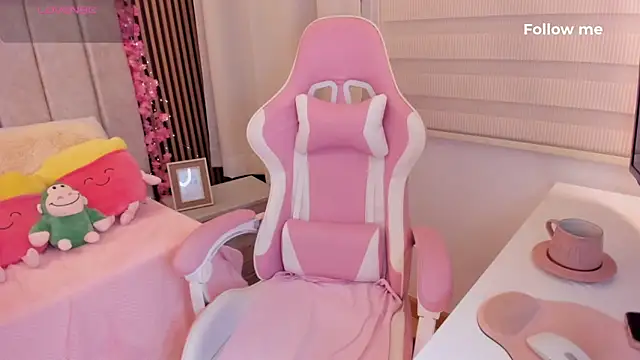 tamy xoo online show from November 18, 6:12 pm