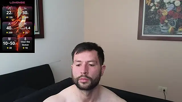Snapshot of hairyncuteass chatting on June 22, 4:37 pm hairyncuteass online show from June 22, 4:37 pm
