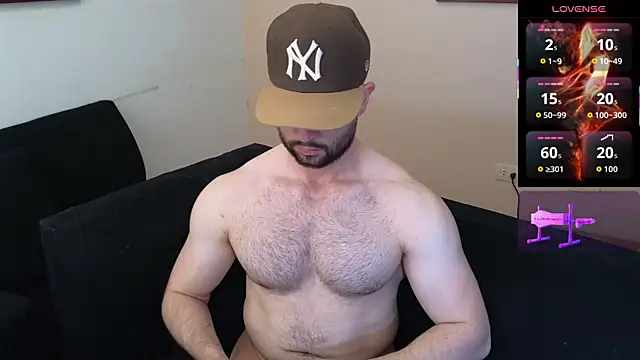 Snapshot of hairyncuteass chatting on June 29, 8:31 pm hairyncuteass online show from June 29, 8:31 pm