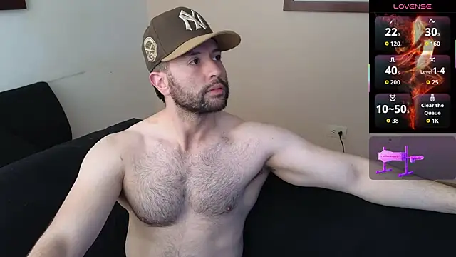 Snapshot of hairyncuteass chatting on July 12, 3:14 pm hairyncuteass online show from July 12, 3:14 pm