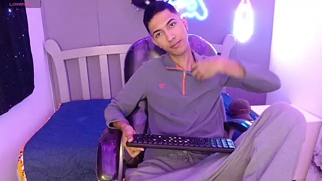 HarolddXL online show from January 13, 12:45 pm