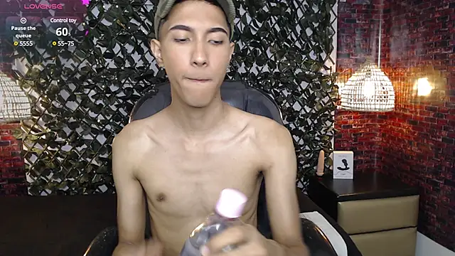 HarolddXL online show from February 22, 1:35 pm