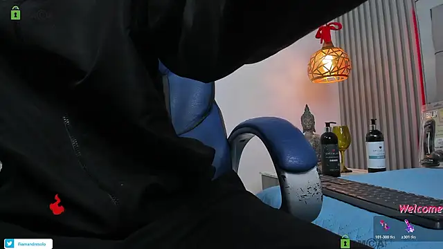 Snapshot of HarolddXL chatting on January 15, 1:48 pm HarolddXL online show from January 15, 1:48 pm