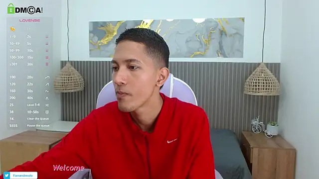 Snapshot of HarolddXL chatting on February 26, 1:21 pm HarolddXL online show from February 26, 1:21 pm