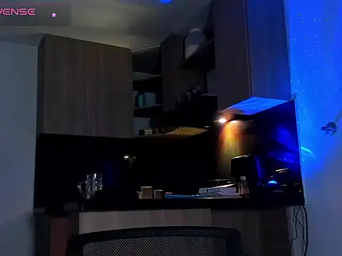 austinoficial online show from April 29, 1:43 am