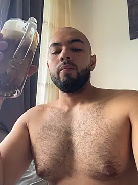 arturguy00 online show from March 26, 4:12 pm