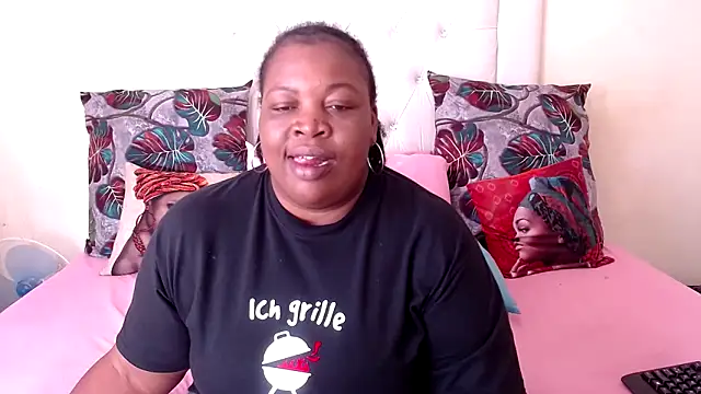 Snapshot of omalicha98 chatting on February 21, 6:51 am omalicha98 online show from February 21, 6:51 am