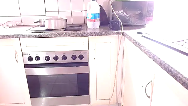 Snapshot of omalicha98 chatting on October 17, 6:38 am omalicha98 online show from October 17, 6:38 am