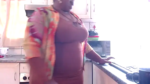 Snapshot of omalicha98 chatting on November 26, 6:36 am omalicha98 online show from November 26, 6:36 am