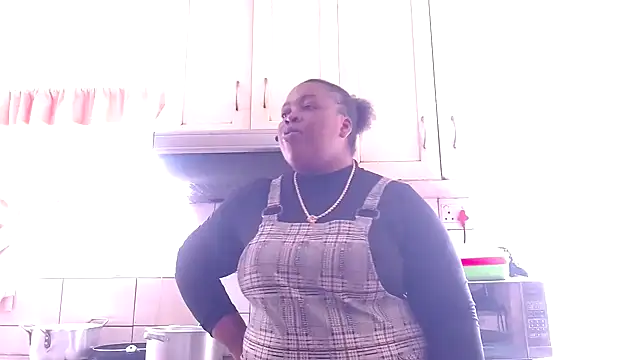 Snapshot of omalicha98 chatting on December 15, 7:23 am omalicha98 online show from December 15, 7:23 am