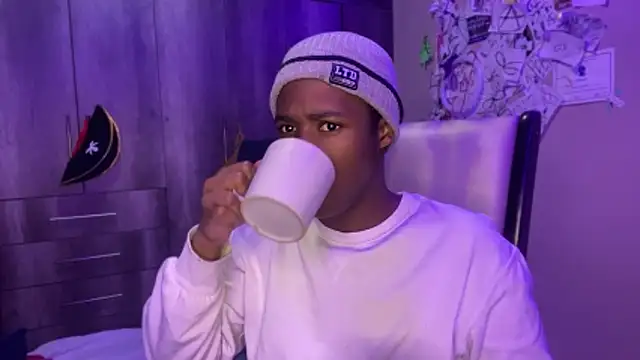 snotLoud online show from April 27, 10:19 pm