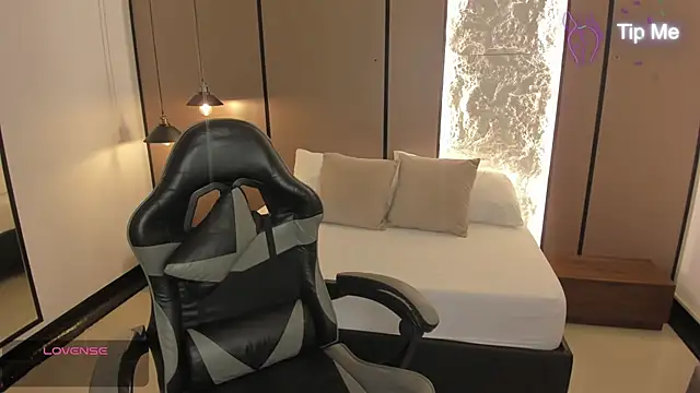 lilly ass  online show from June 12, 12:48 pm