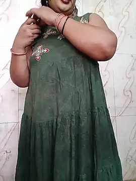 Snapshot of Haseena_Baby chatting on June 6, 5:23 am Haseena Baby online show from June 6, 5:23 am