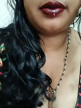 Snapshot of Haseena_Baby chatting on July 24, 3:15 am Haseena Baby online show from July 24, 3:15 am