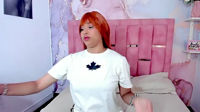 BrigitteRoy  online show from February 15, 3:14 am