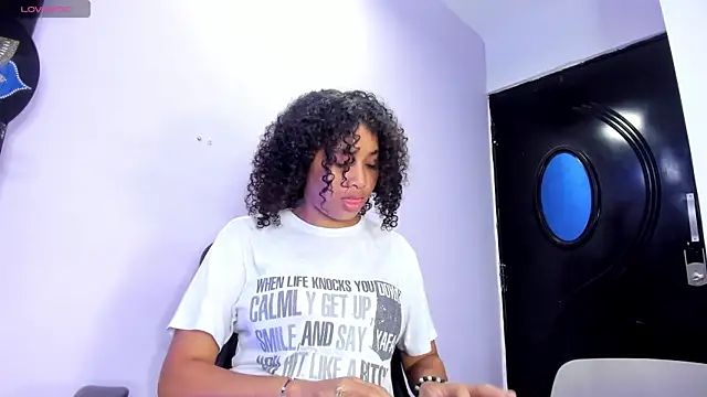 Snapshot of BrigitteRoy_ chatting on July 31, 2:55 am BrigitteRoy online show from July 31, 2:55 am