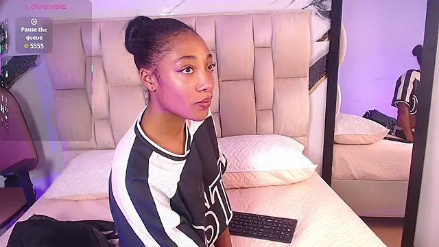 Snapshot of esmeralda-bk chatting on May 29, 9:57 pm esmeralda-bk online show from May 29, 9:57 pm