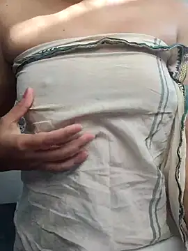 nikkibenza online show from March 6, 11:03 am