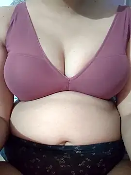Snapshot of nikkibenza chatting on April 9, 6:35 pm nikkibenza online show from April 9, 6:35 pm