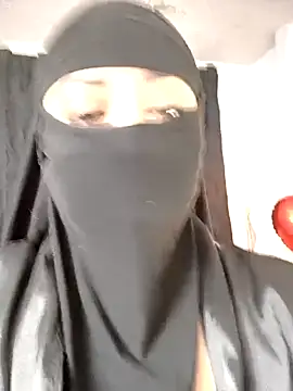 Snapshot of zahra_Jalid chatting on February 15, 12:48 am zahra Jalid online show from February 15, 12:48 am