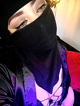 Snapshot of zahra_Jalid chatting on March 8, 12:33 am zahra Jalid online show from March 8, 12:33 am