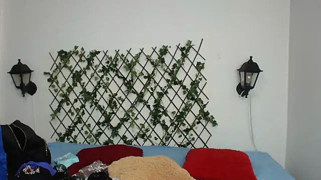 Snapshot of zahra_Jalid chatting on March 13, 8:00 pm zahra Jalid online show from March 13, 8:00 pm