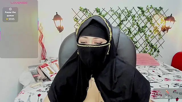 Snapshot of zahra_Jalid chatting on October 15, 9:15 pm zahra Jalid online show from October 15, 9:15 pm