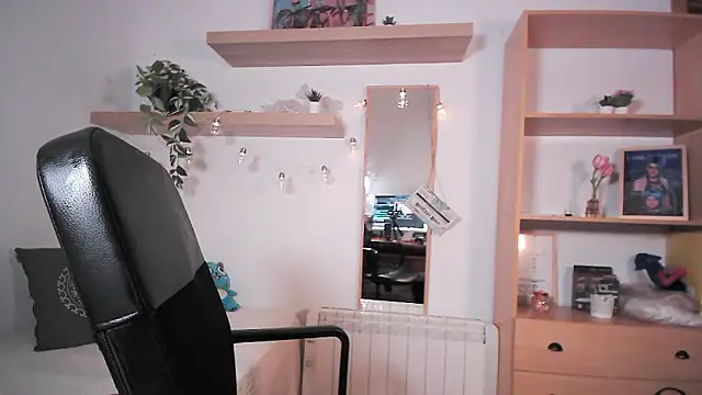 SabrinaSpell  online show from March 15, 7:09 pm