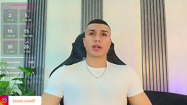 Snapshot of bruno_cavalli chatting on July 8, 5:50 pm bruno cavalli online show from July 8, 5:50 pm