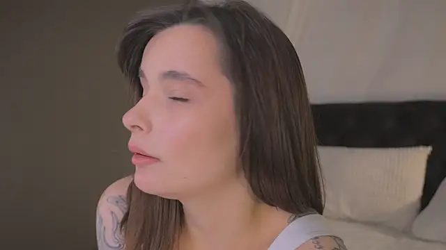 Snapshot of Bella_Alita chatting on February 21, 8:54 pm Bella Alita online show from February 21, 8:54 pm