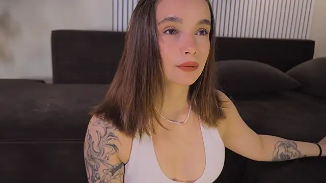 Snapshot of Bella_Alita chatting on May 8, 8:14 pm Bella Alita online show from May 8, 8:14 pm
