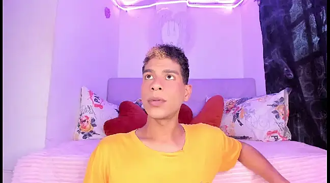 Ethan Boyy online show from February 7, 8:42 pm