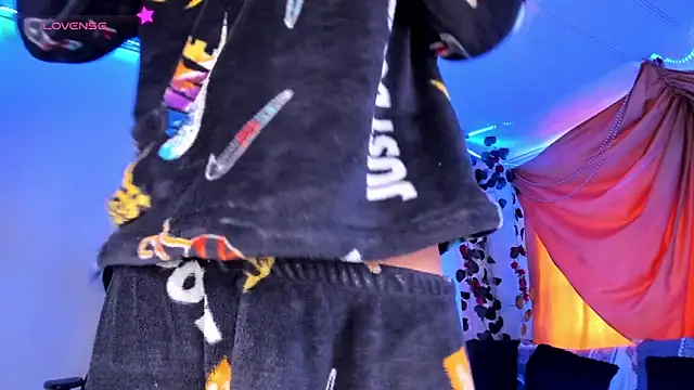 Ethan Boyy online show from December 1, 6:13 pm