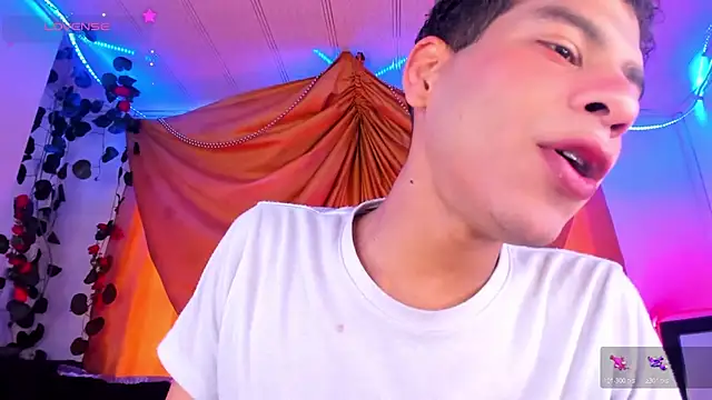 Ethan Boyy online show from January 11, 8:25 pm