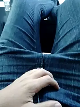 alejo5288 online show from October 24, 6:26 pm