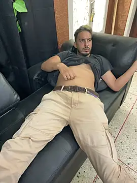 alejo5288 online show from March 10, 3:06 pm