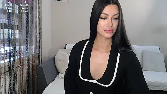 Lola fox282 online show from February 6, 1:25 pm