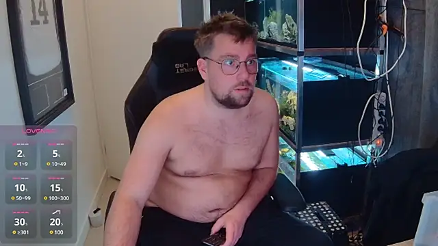 Snapshot of justinitt chatting on January 21, 3:43 pm justinitt online show from January 21, 3:43 pm