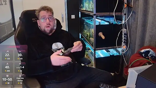 Snapshot of justinitt chatting on January 25, 7:17 am justinitt online show from January 25, 7:17 am