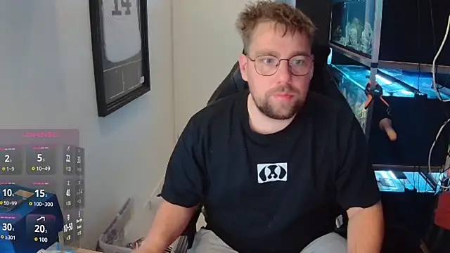 Snapshot of justinitt chatting on January 26, 11:50 am justinitt online show from January 26, 11:50 am