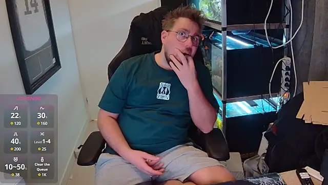 Snapshot of justinitt chatting on January 31, 7:08 pm justinitt online show from January 31, 7:08 pm