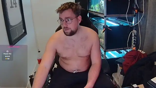 Snapshot of justinitt chatting on February 3, 11:20 am justinitt online show from February 3, 11:20 am