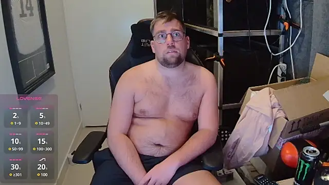 Snapshot of justinitt chatting on February 4, 4:29 pm justinitt online show from February 4, 4:29 pm